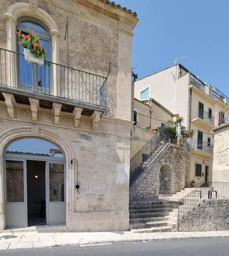 Super Giu Lägenhet Ragusa Exteriör bild