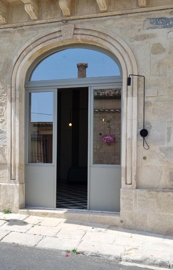 Super Giu Lägenhet Ragusa Exteriör bild