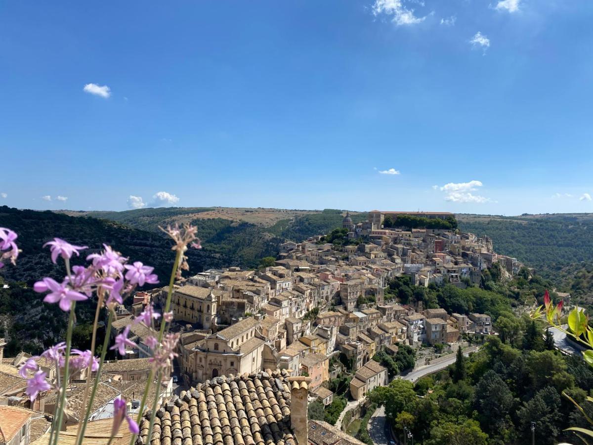 Super Giu Lägenhet Ragusa Exteriör bild